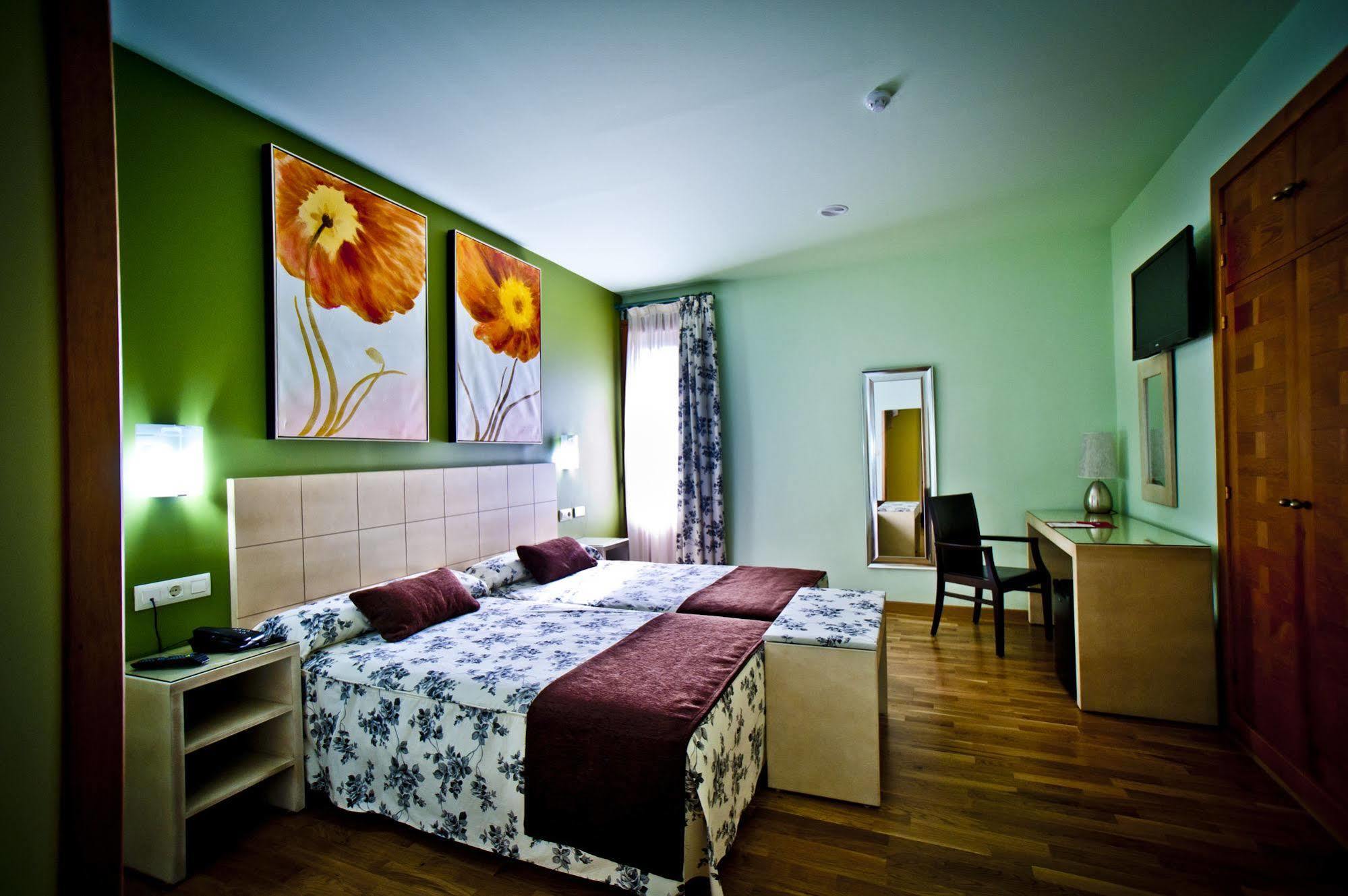 Hotel Condes De Castilla Сеговия Экстерьер фото